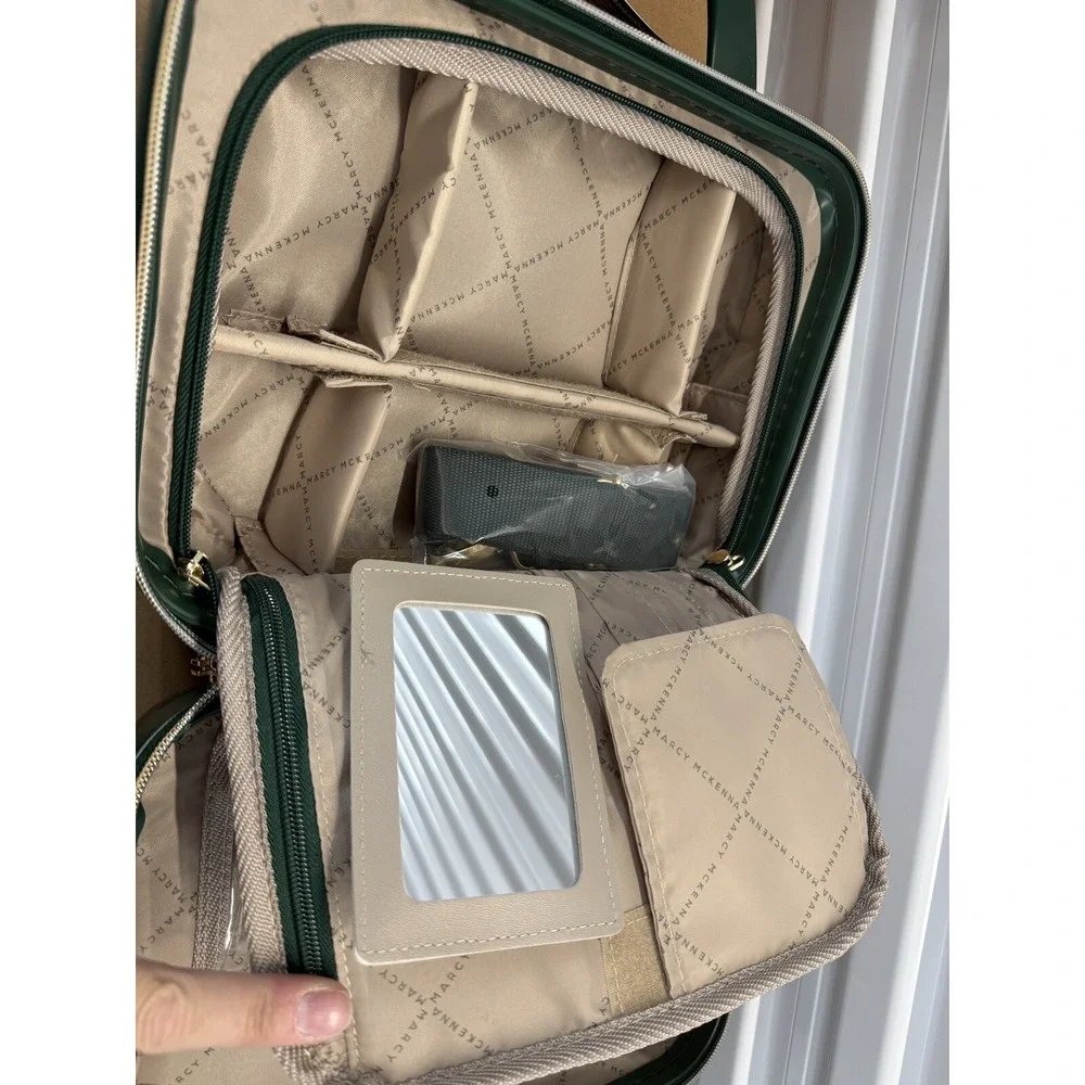 Marcy‎ McKenna 2-in-1 Essential Milan Hardside Beauty Case GREEN New with Tags